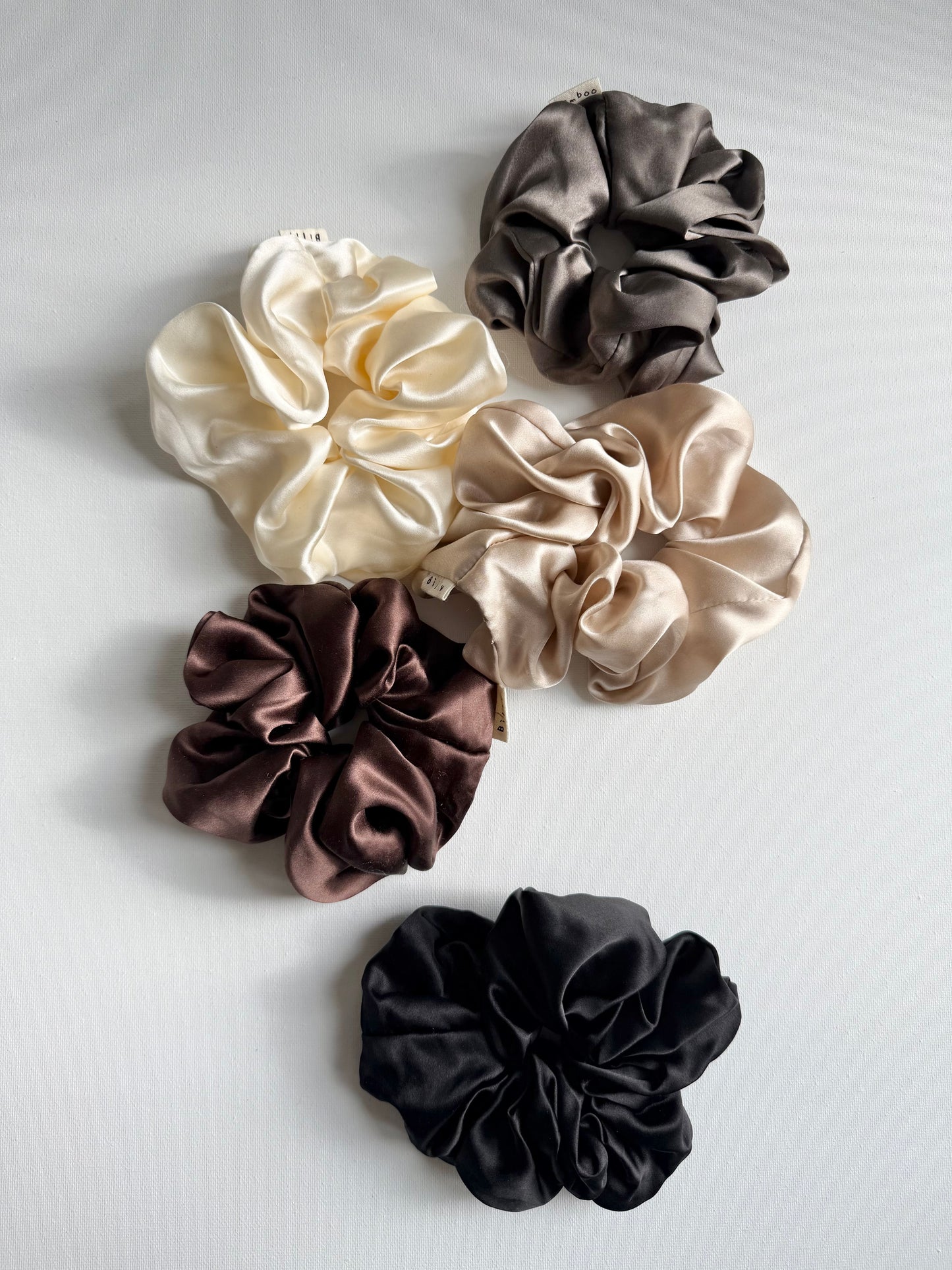 PURE SILK SCRUNCHIES