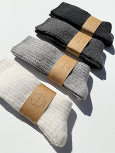 ICELAND WOOL HIGH SOCKS (Mid-October delivery)