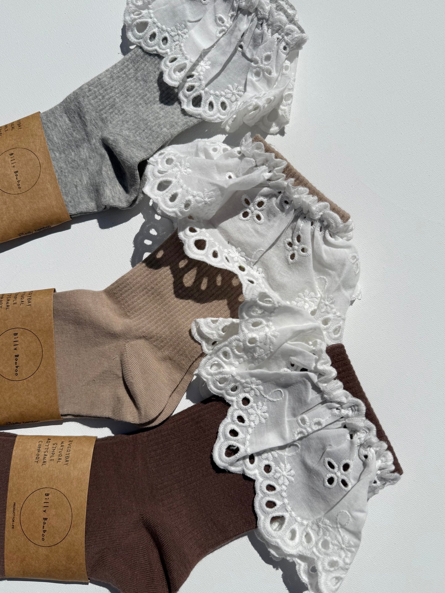 COTSWOLD MEADOW LACE SOCKS - neutral