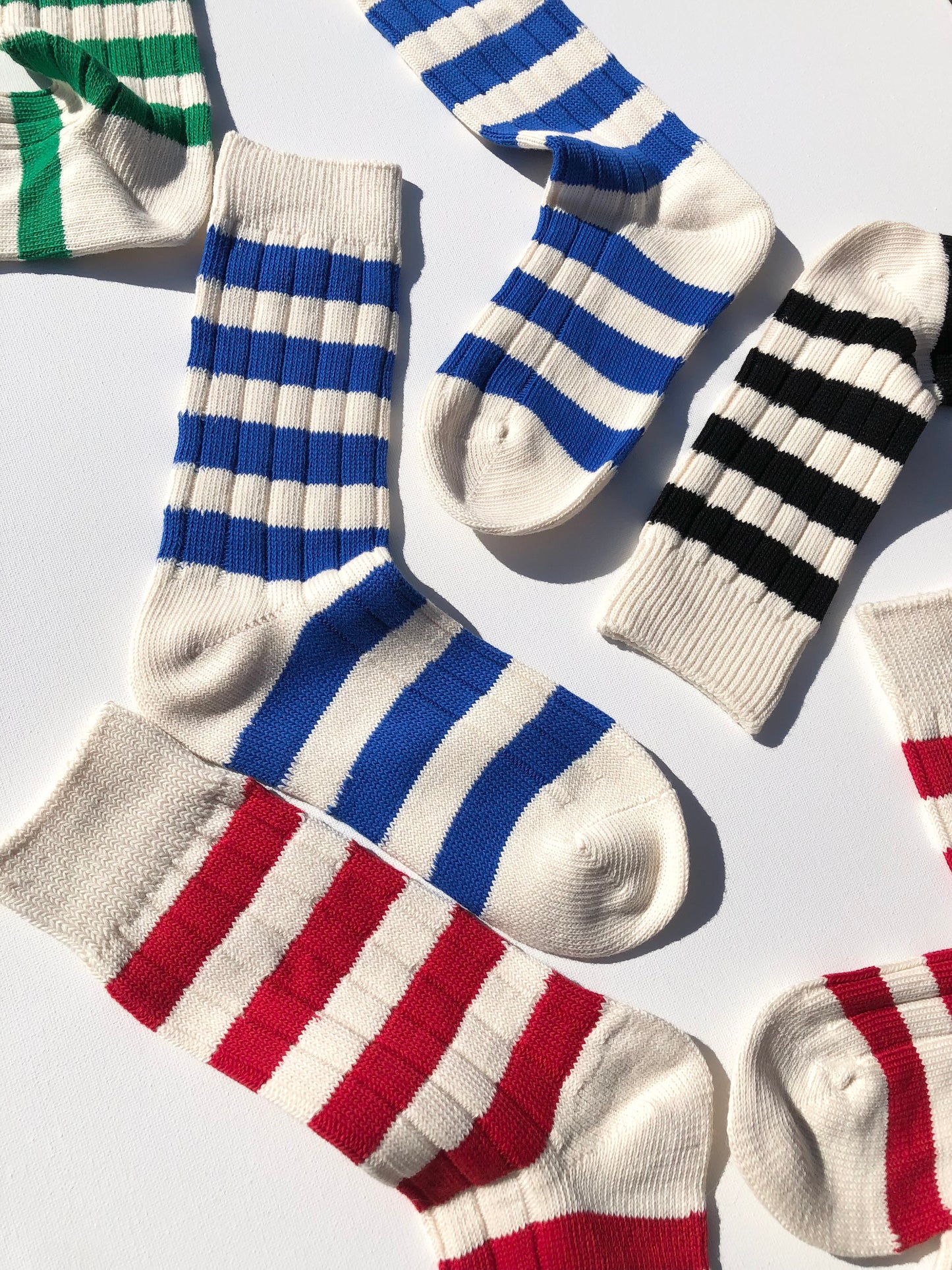 COLOR STRIPE HIGH SOCKS