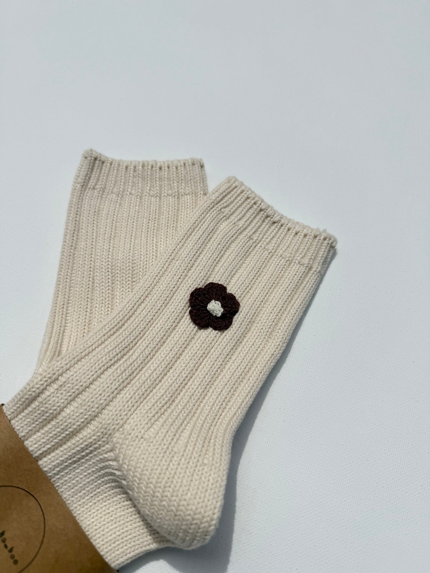 CROCHET HAPPY FLOWER SOCKS