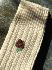 CROCHET FIELD ROSE SOCKS