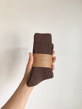 Load image into Gallery viewer, RIBBED COTTON HIGH SOCKS - neutral