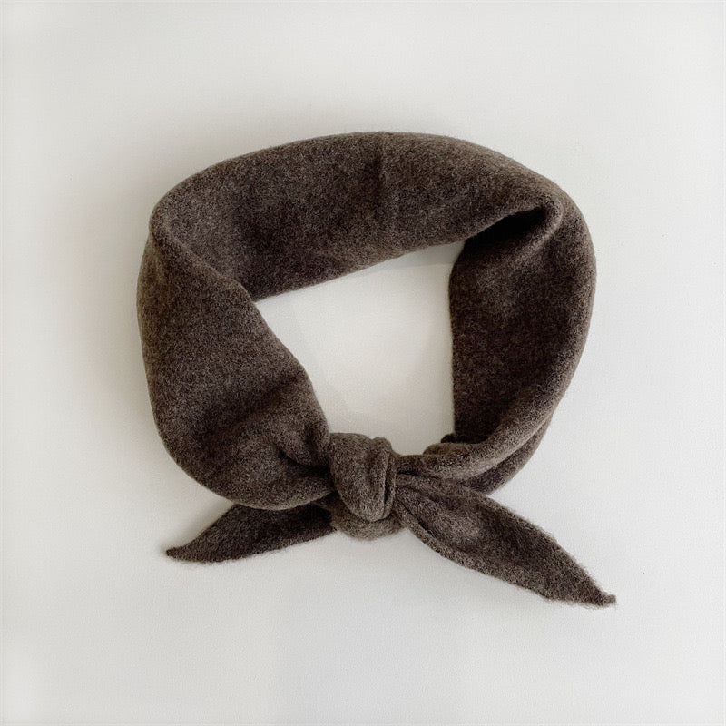 FUZZY WOOL CRAVAT SCARF - neutral