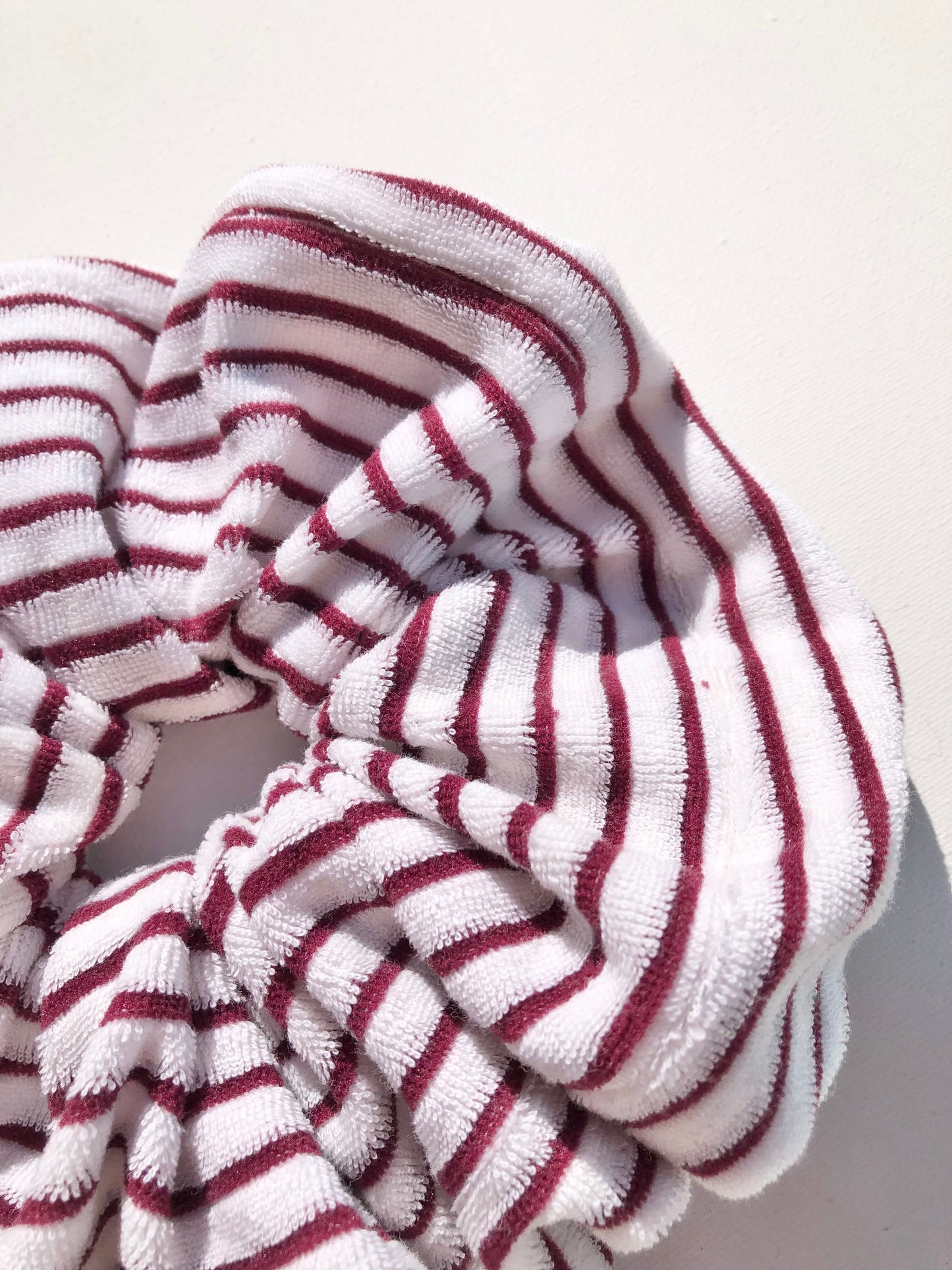 NOVA SCOTIA TOWELLING STRIPE SCRUNCHIES - neutral