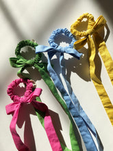 Load image into Gallery viewer, COTTON POPLIN MINI BOW SCRUNCHIES