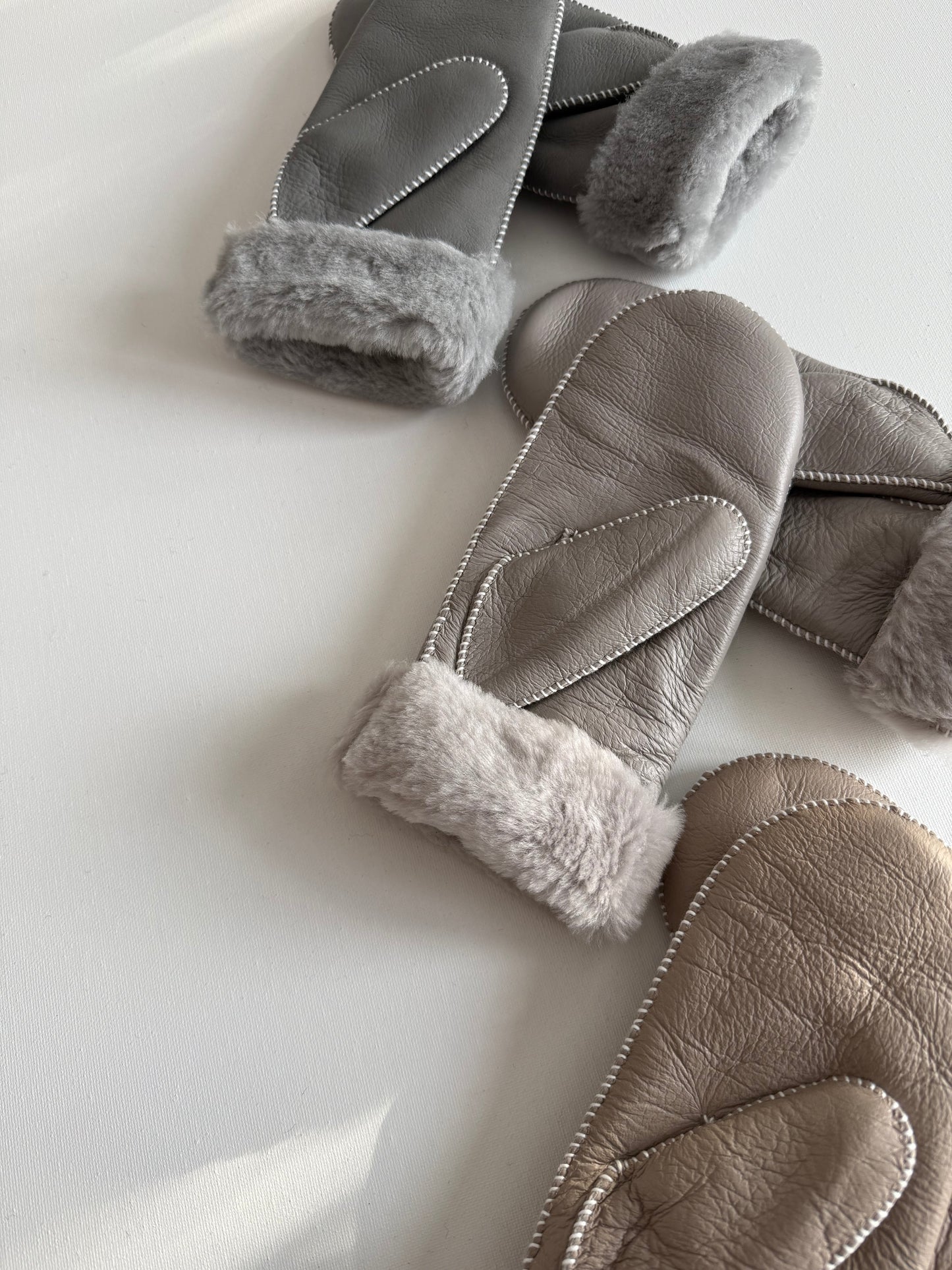 SHEARLING MITTENS