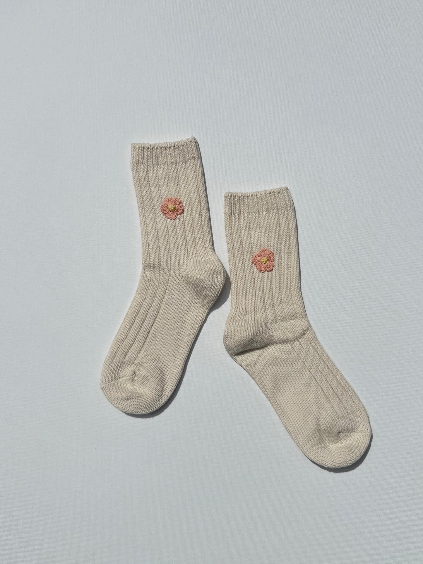 CROCHET HAPPY FLOWER SOCKS