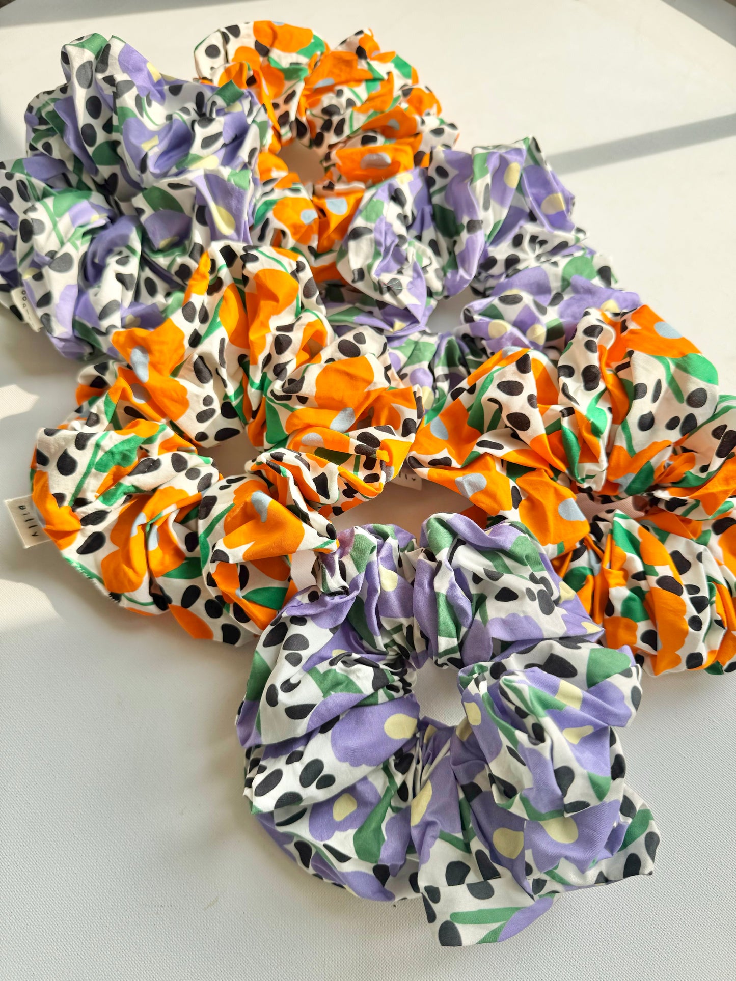 CHELSEA FLORAL SCRUNCHIES