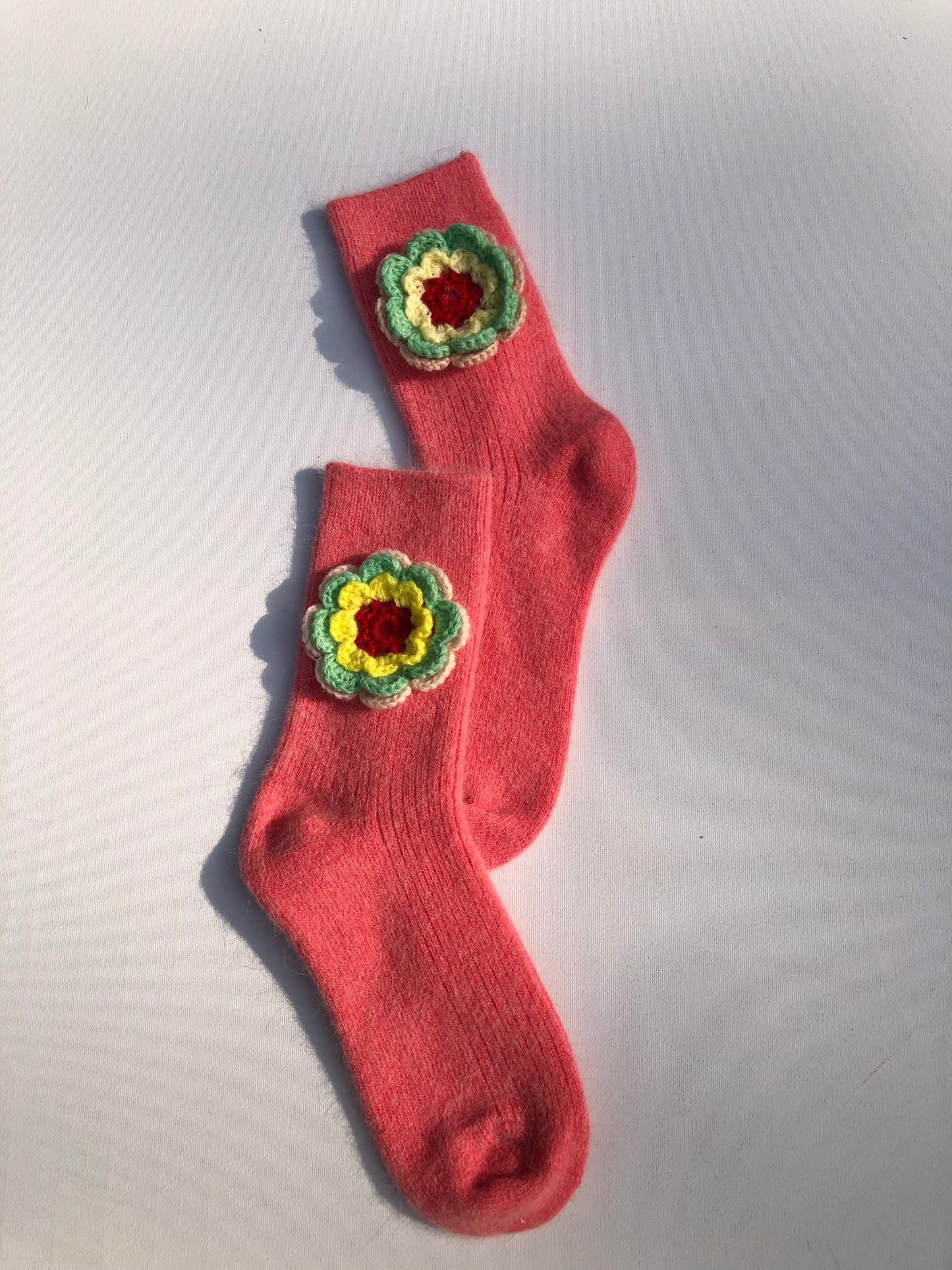 CROCHET FLOWER WOOL SOCKS