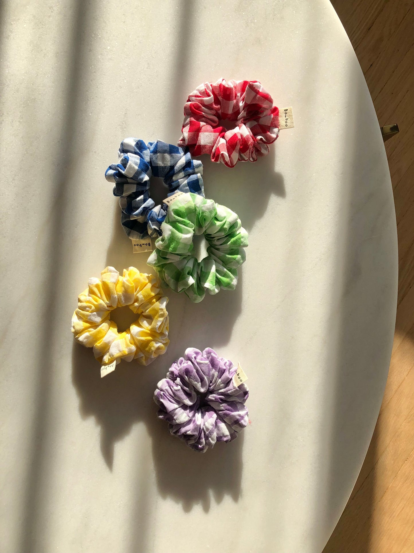 GINGHAM SEERSUCKER SCRUNCHIES  - crystal bright