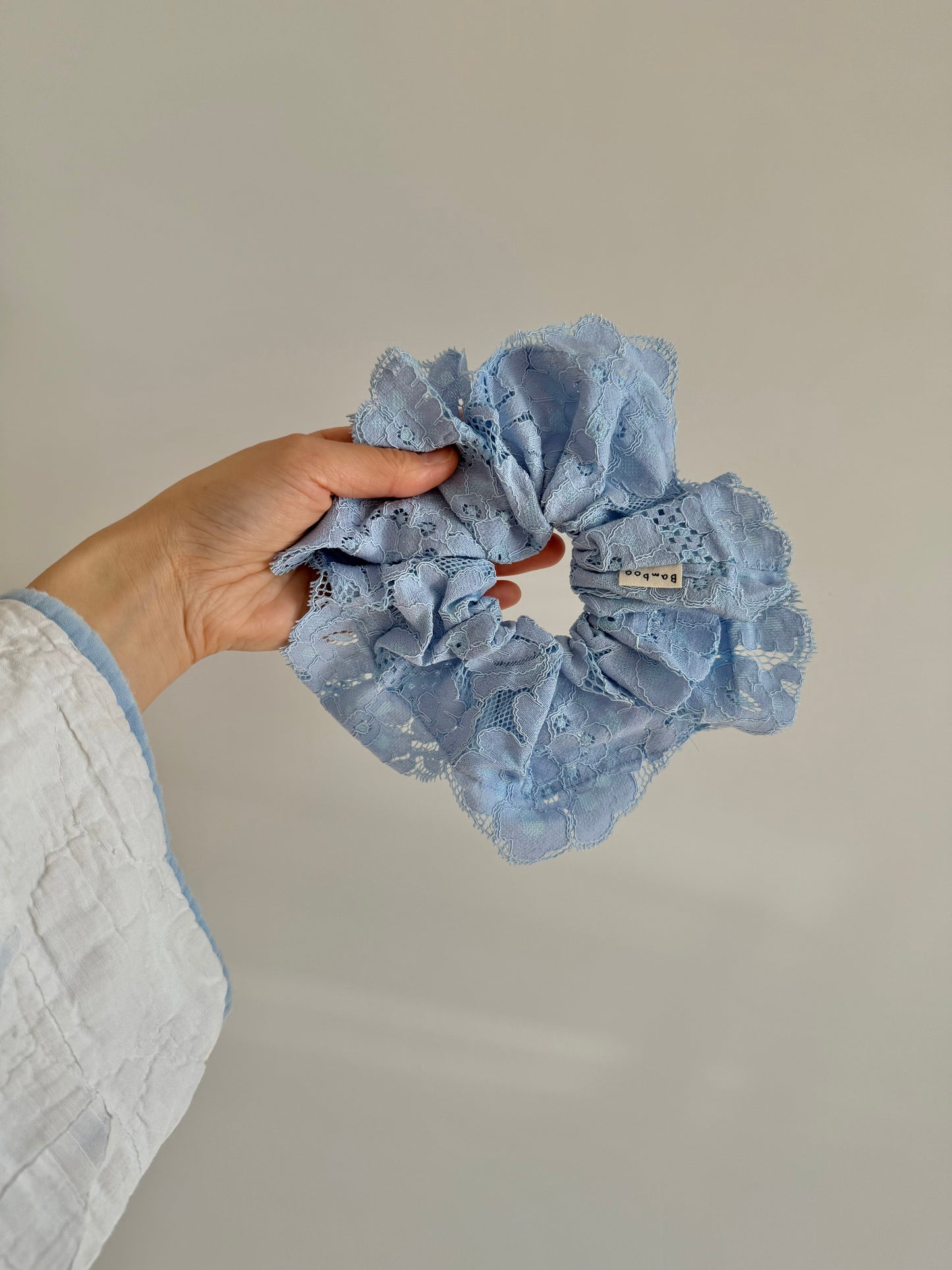 LACE SCRUNCHIES - neutral