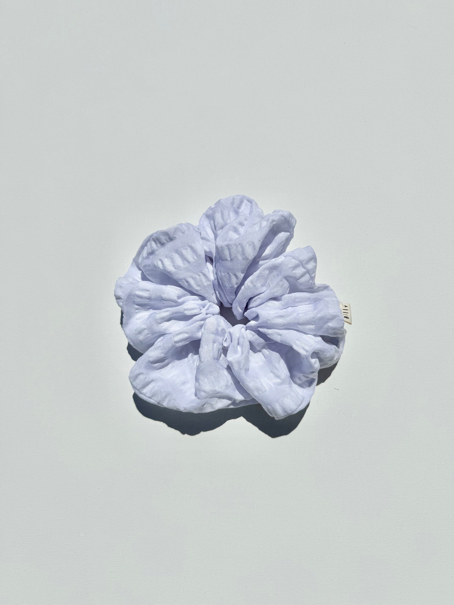 STRIPE SEERSUCKER SCRUNCHIES - neutral