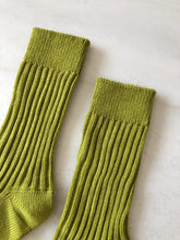 Load image into Gallery viewer, RIBBED COTTON HIGH SOCKS - pastel