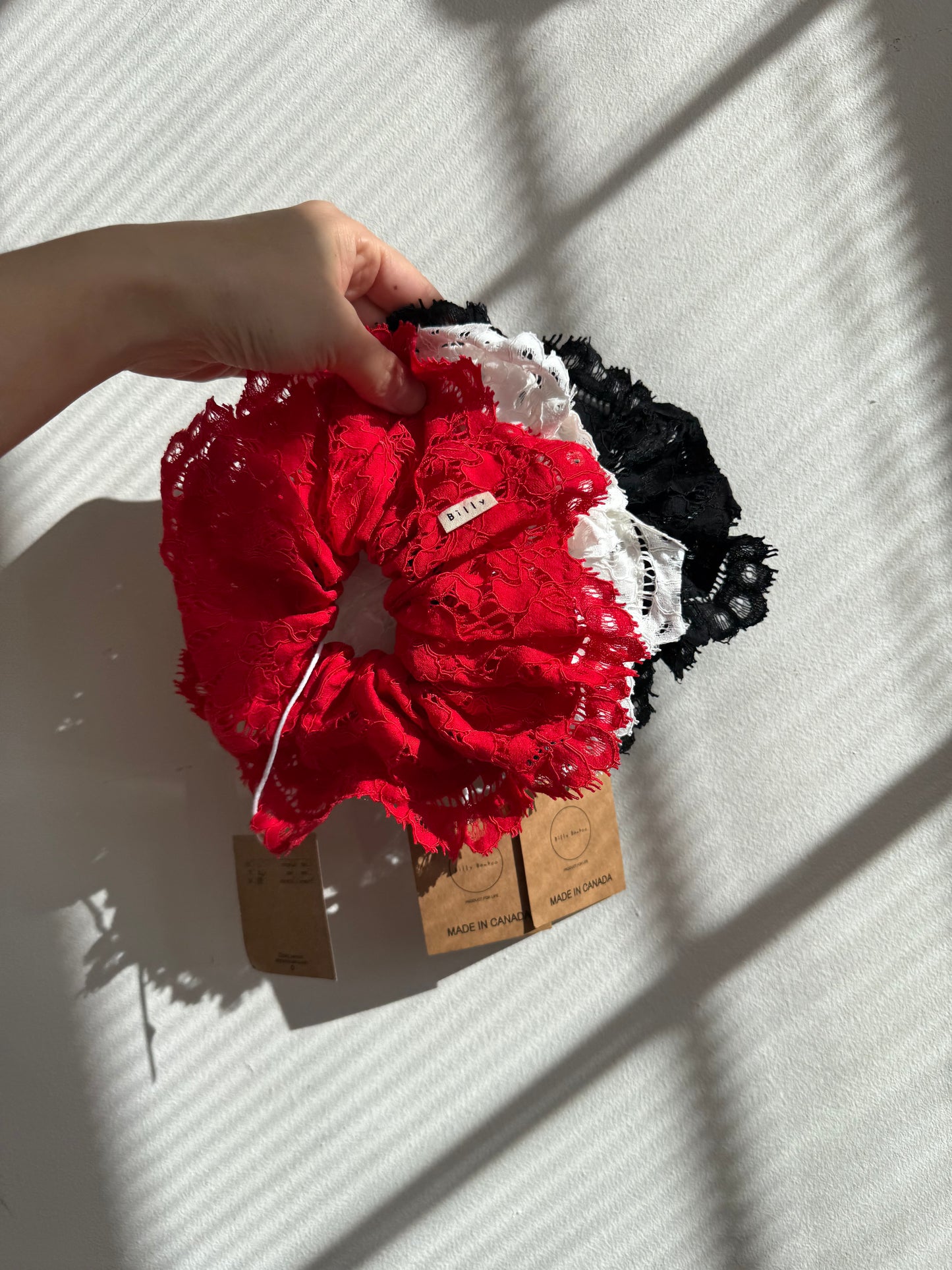 LACE SCRUNCHIES