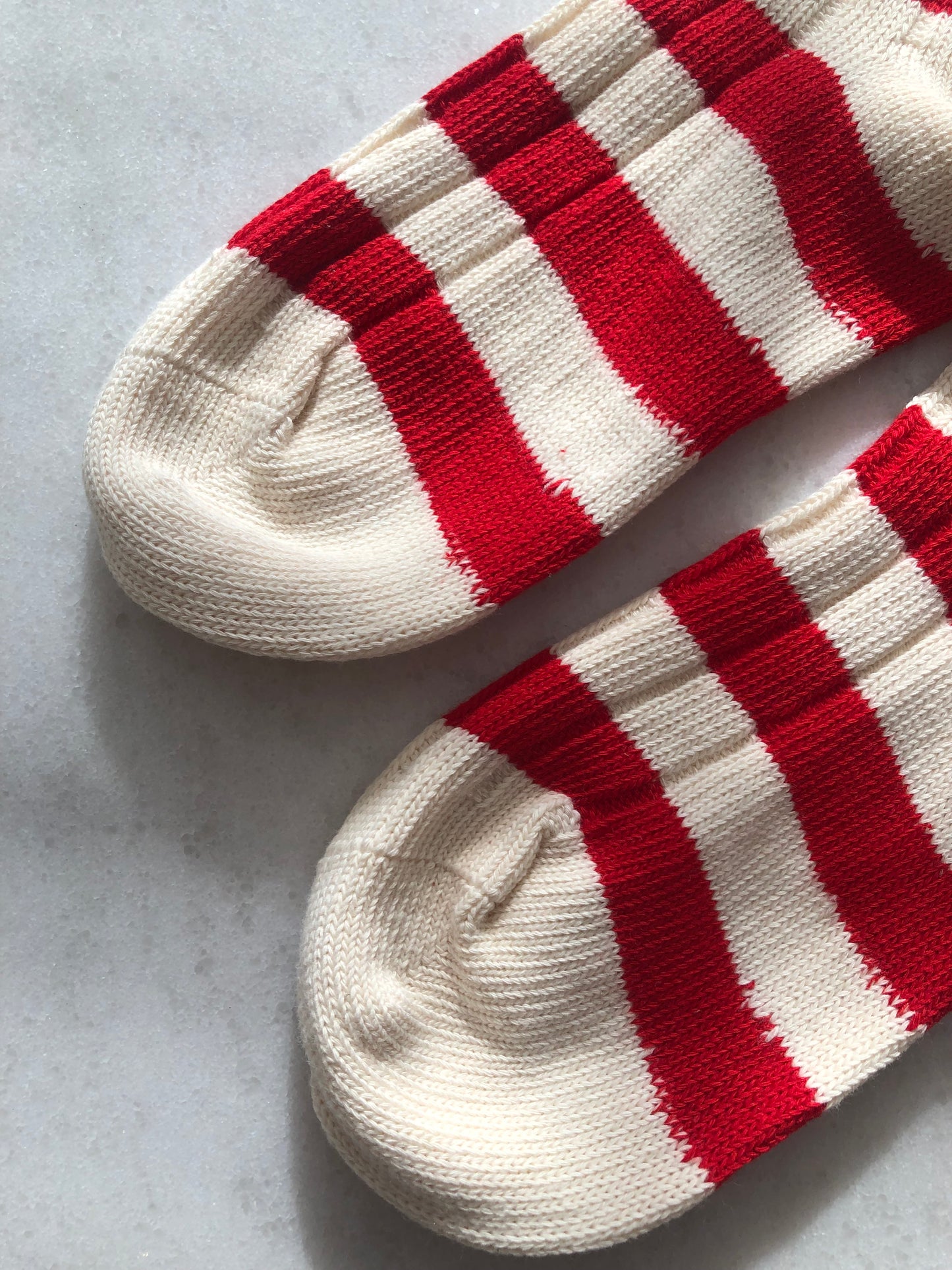 COLOR STRIPE HIGH SOCKS