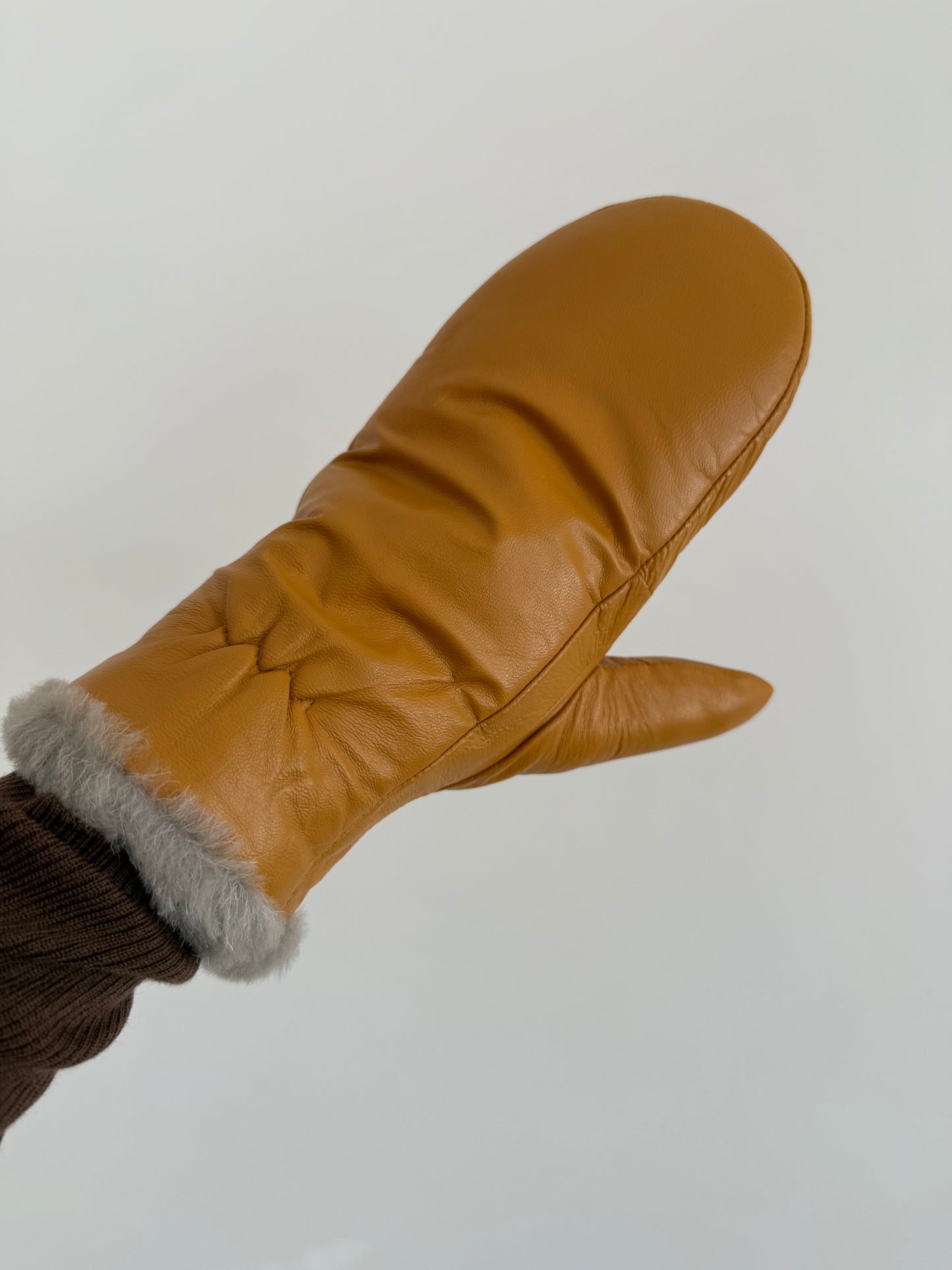 LEATHER SHEARLING MITTENS