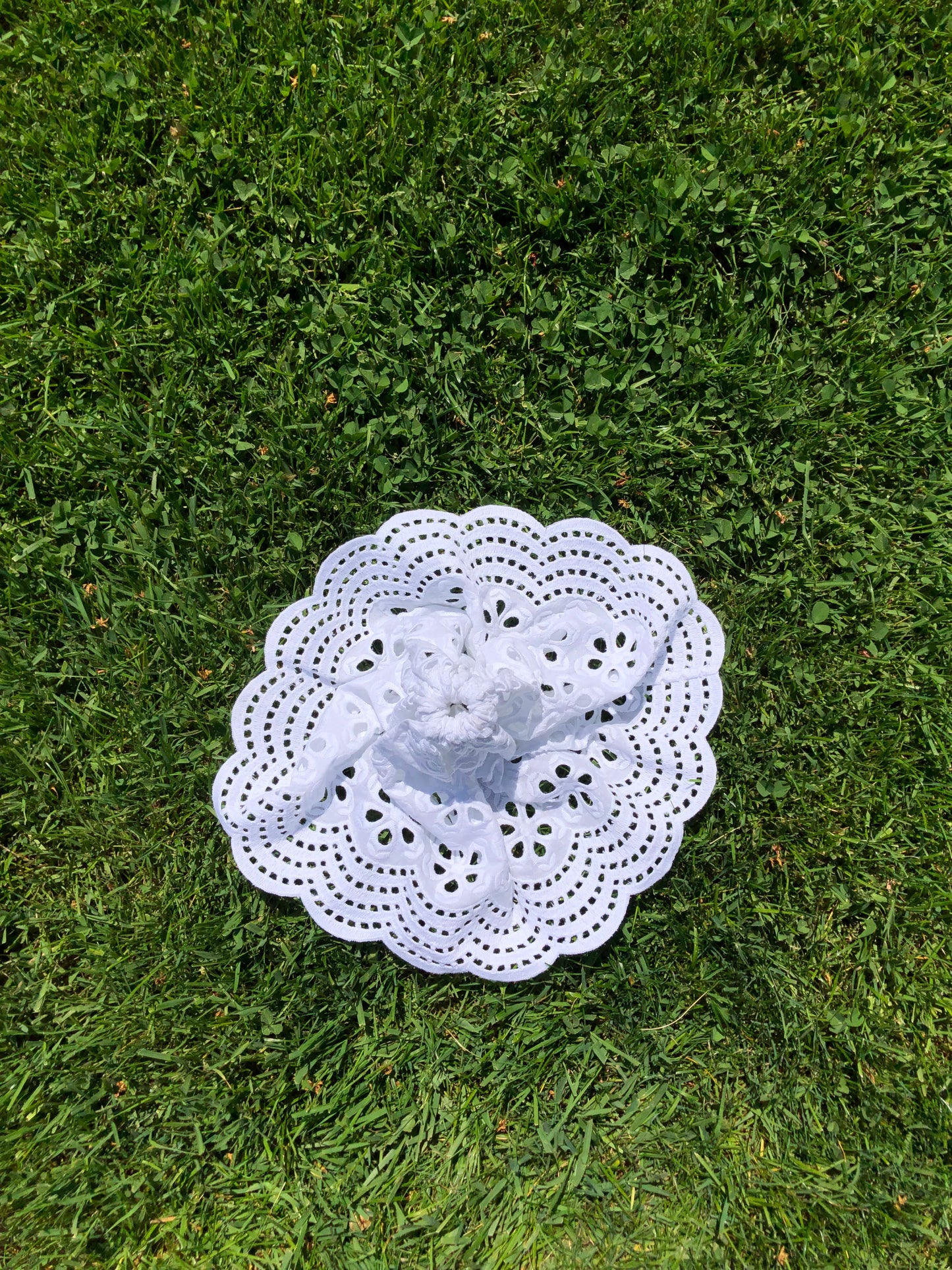 BRIDE LACE SCRUNCHIES