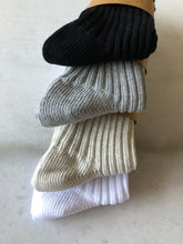 Load image into Gallery viewer, RIBBED COTTON HIGH SOCKS - neutral