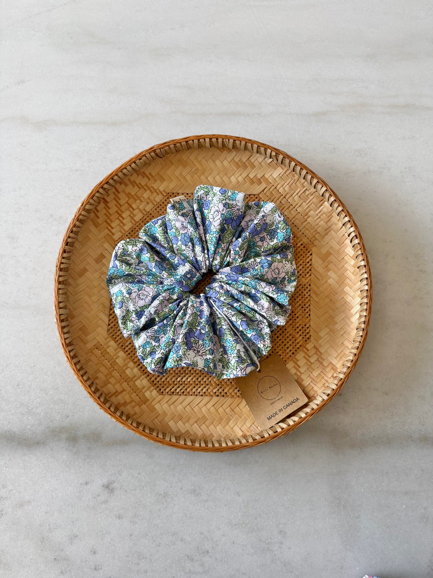 MEADOW BLOOM FLORAL SCRUNCHIE
