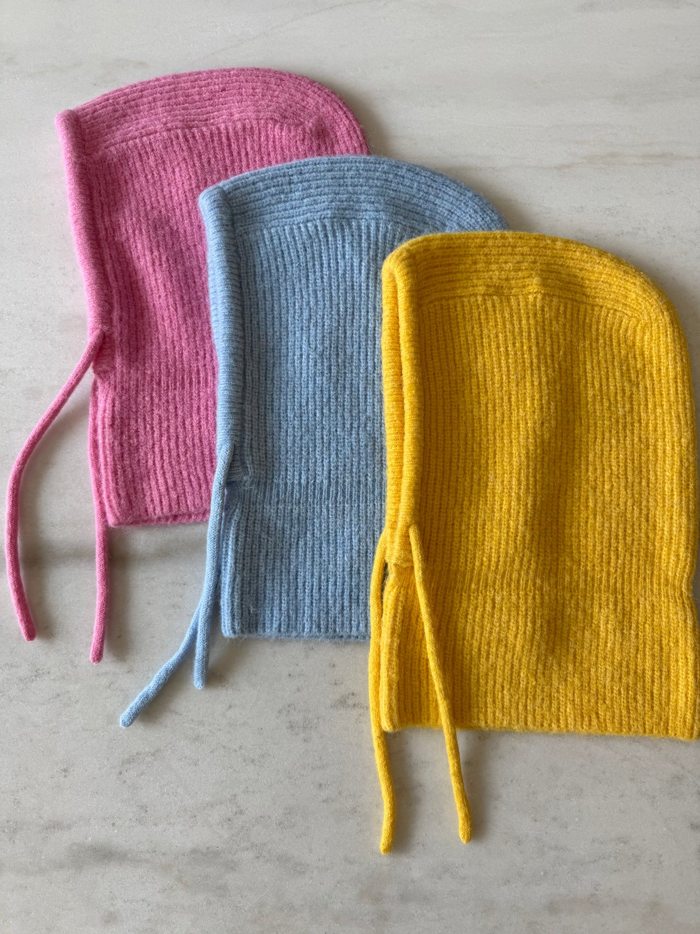 FUZZY ALPACA BALACLAVA - bright