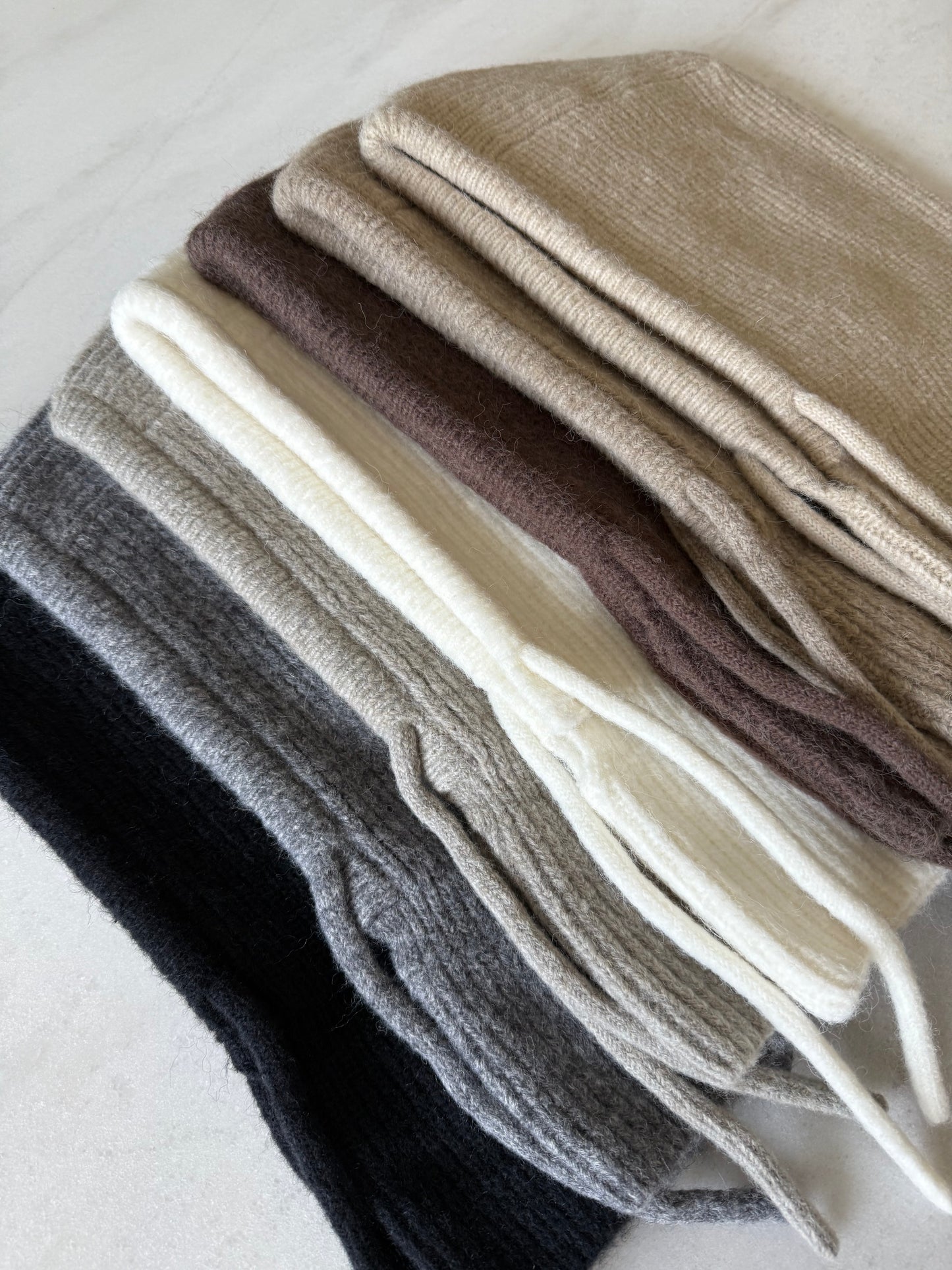 FUZZY ALPACA BALACLAVA - neutral