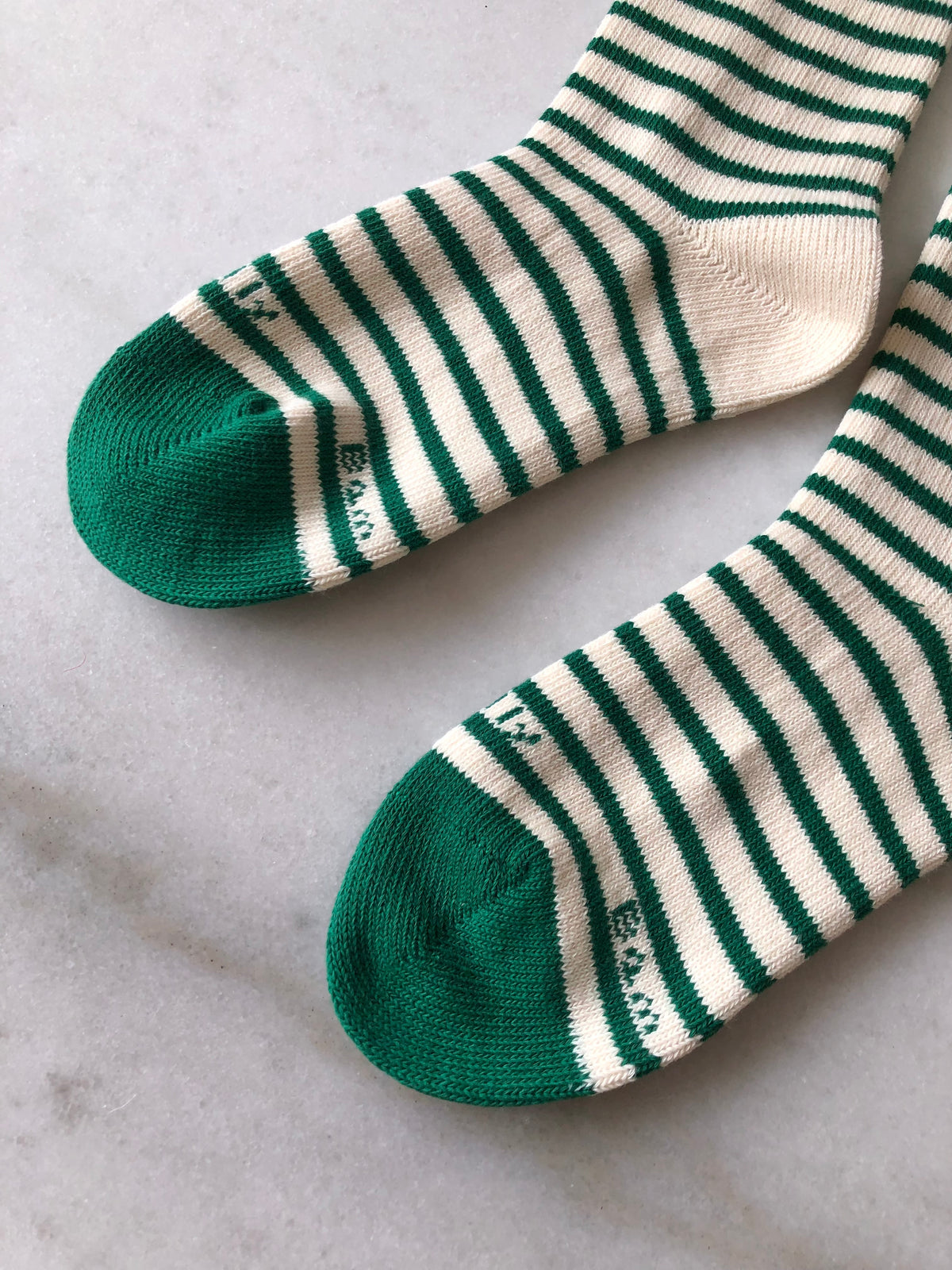 MAKINO STRIPE HIGH SOCKS