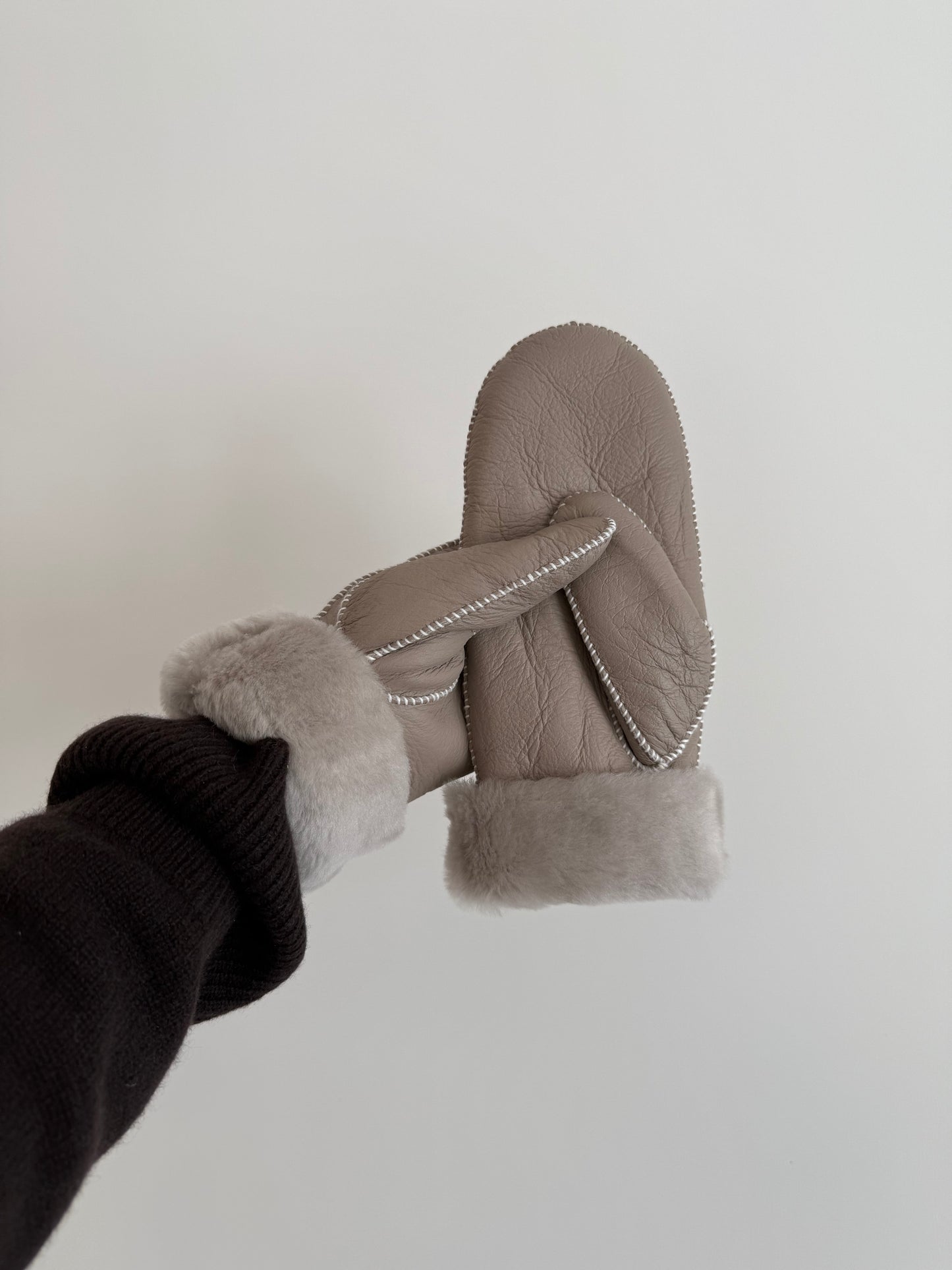 SHEARLING MITTENS