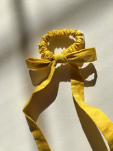 Load image into Gallery viewer, COTTON POPLIN MINI BOW SCRUNCHIES
