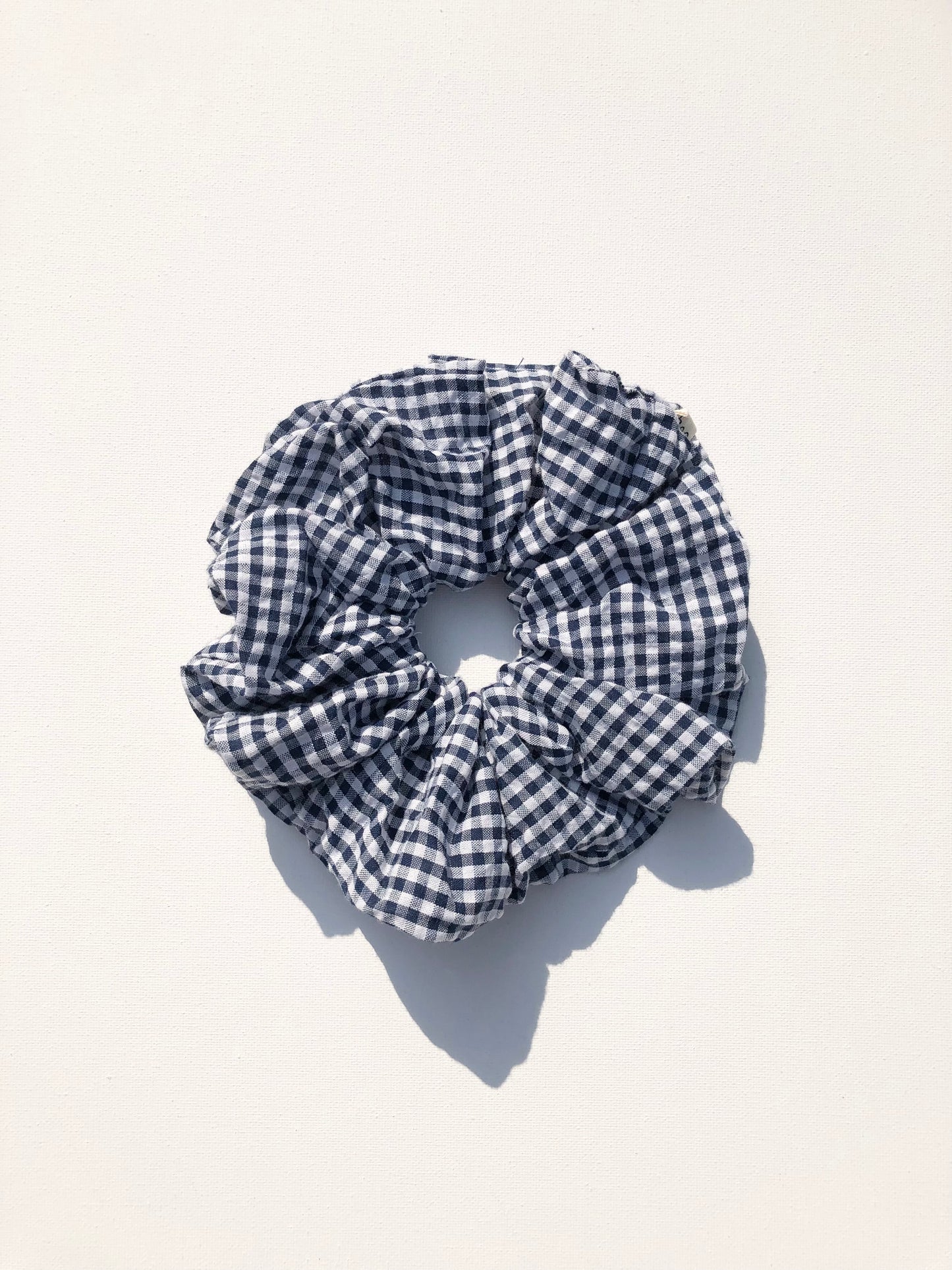 MINI GINGHAM SEERSUCKER SCRUNCHIES - neutral
