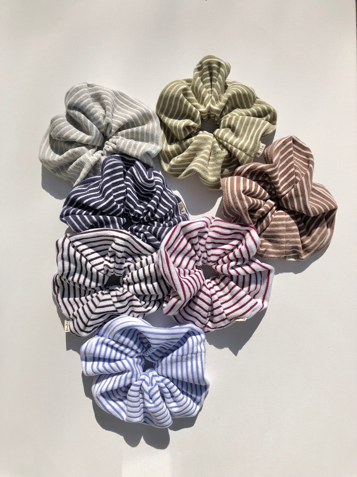 NOVA SCOTIA TOWELLING STRIPE SCRUNCHIES - neutral