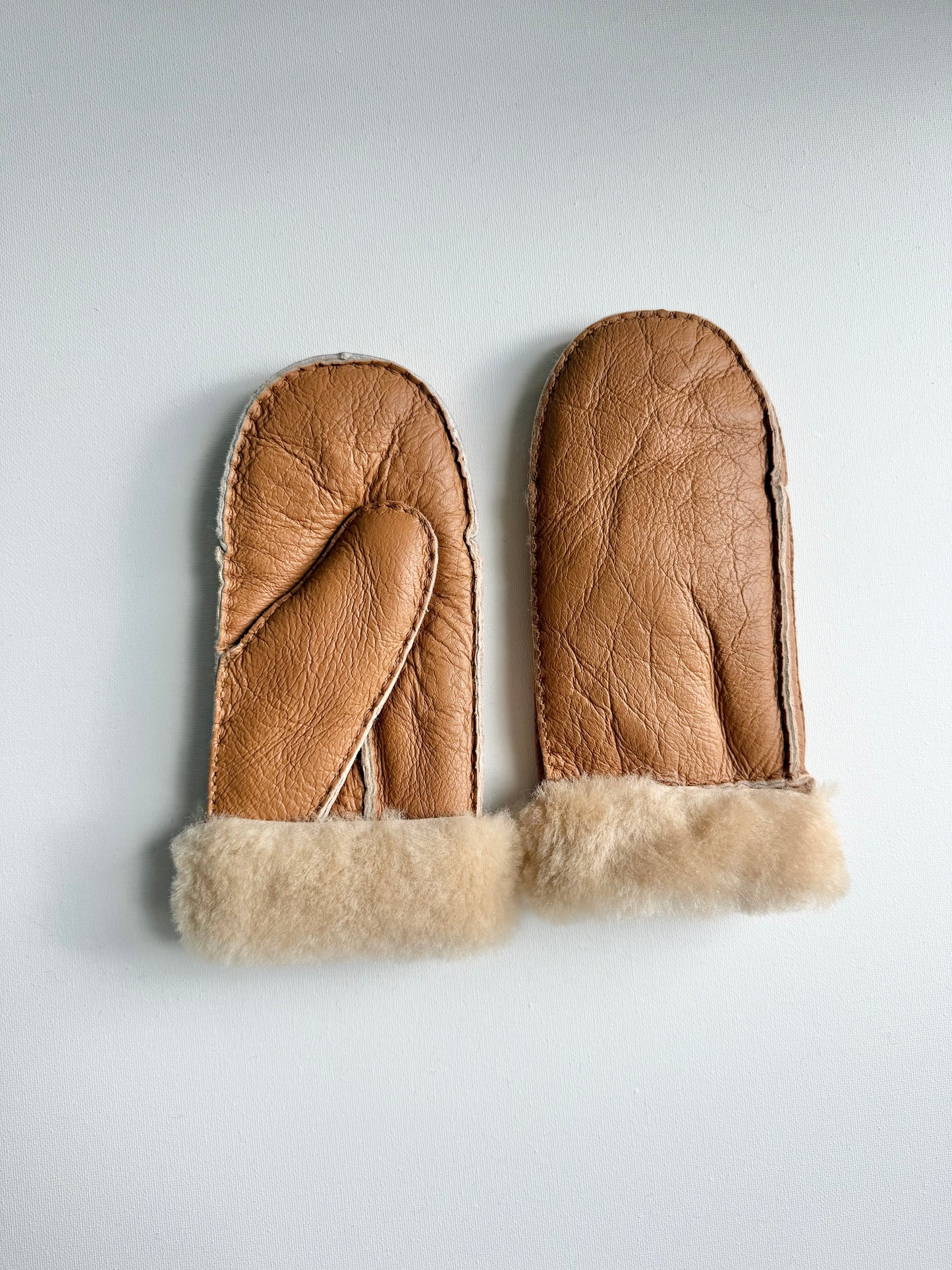 SHEARLING MITTENS
