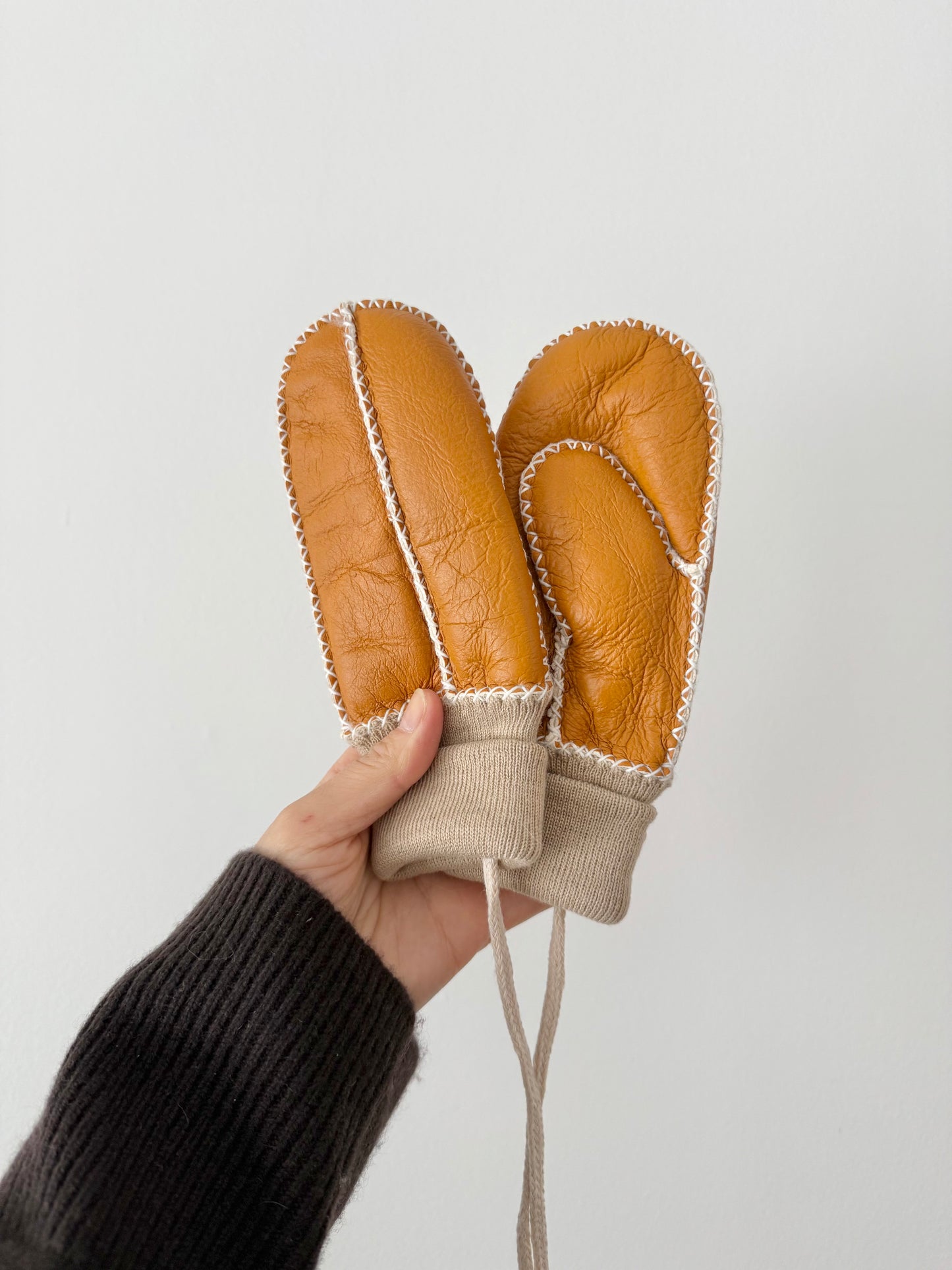 KIDS SHEARLING MITTENS