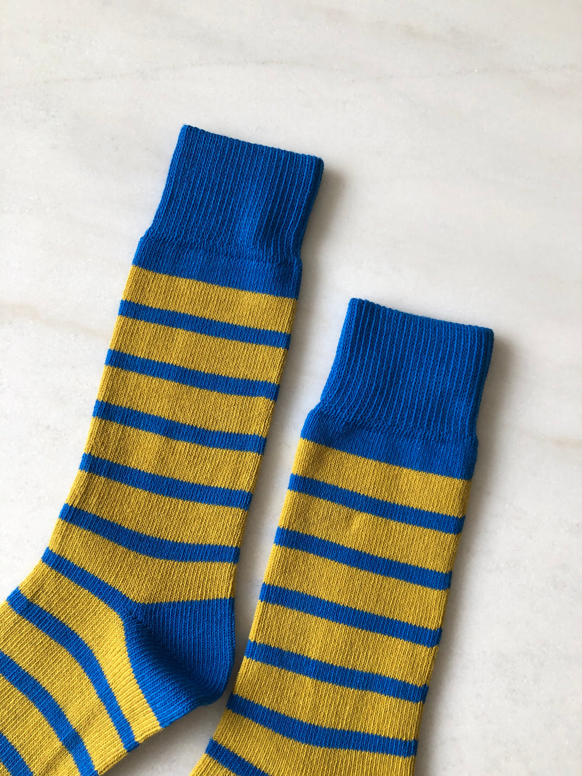 MAKINO POP STRIPE HIGH SOCKS