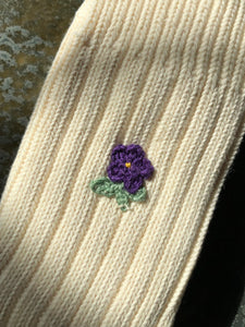 CROCHET FIELD ROSE SOCKS