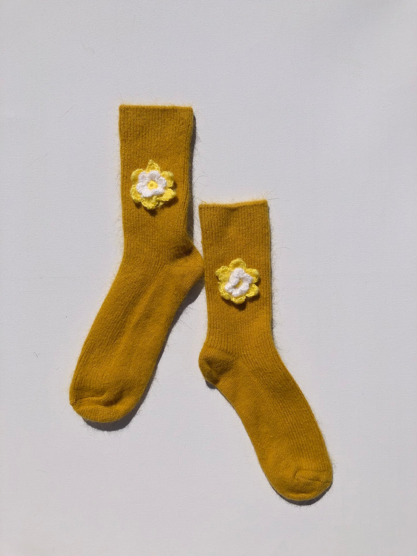 CROCHET DAFFODIL WOOL SOCKS