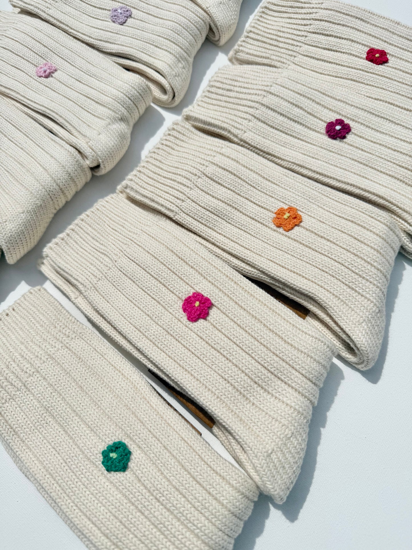 CROCHET MINI FLOWER SOCKS