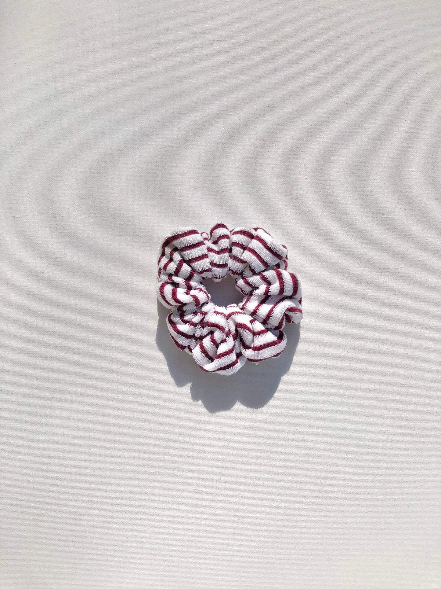 NOVA SCOTIA TOWELLING STRIPE SCRUNCHIES - neutral