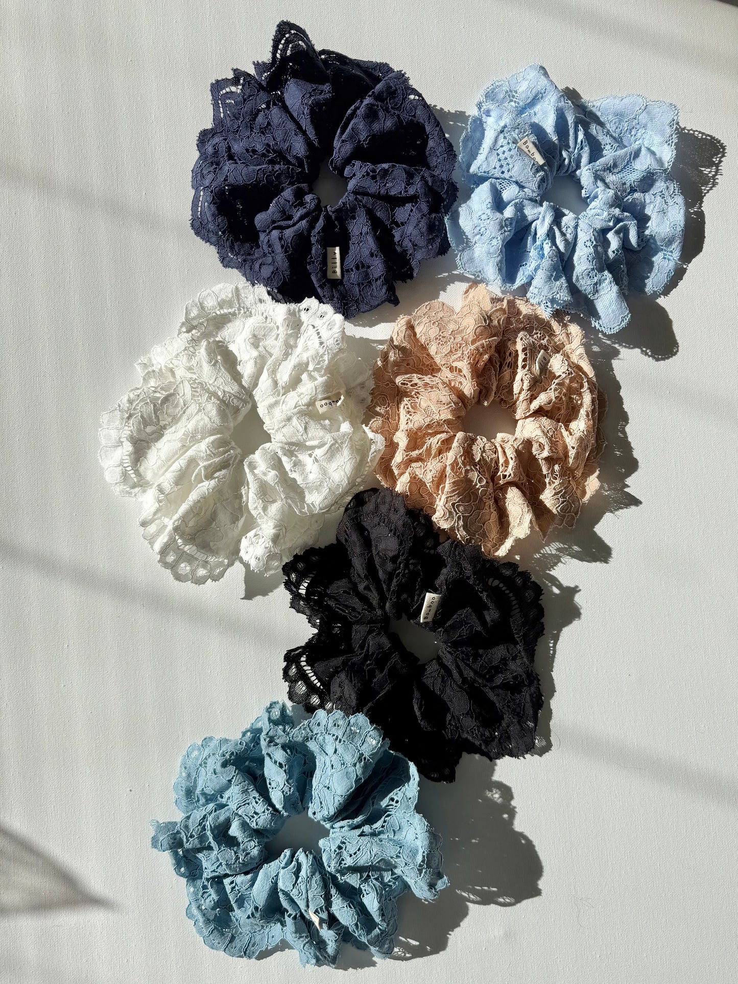 LACE SCRUNCHIES - neutral