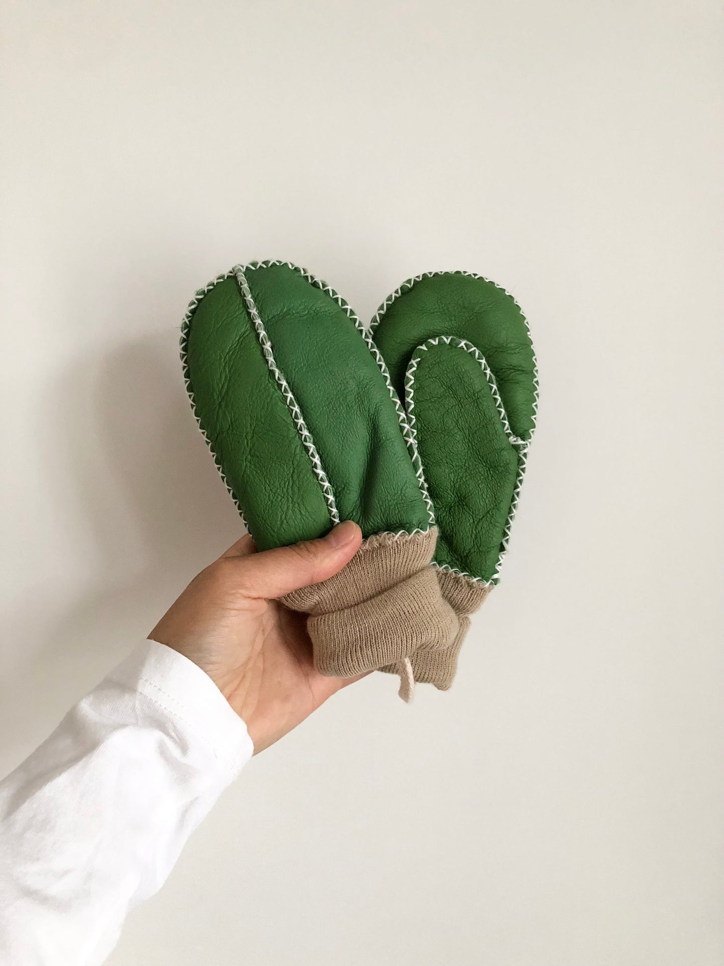 KIDS SHEARLING MITTENS
