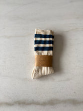 Load image into Gallery viewer, MEN’S COLLEGE STRIPE SOCKS