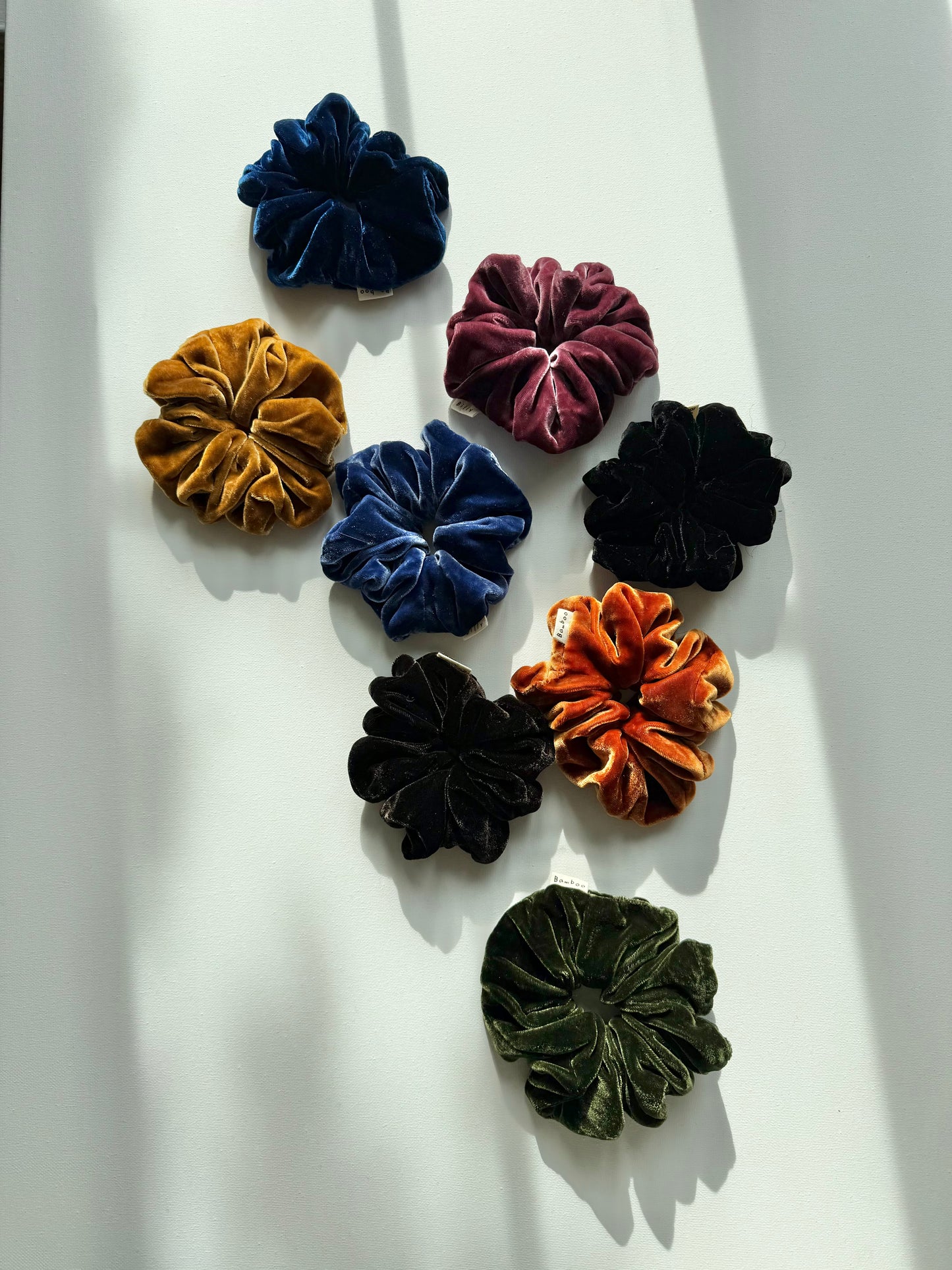VELVET SCRUNCHIES - heritage