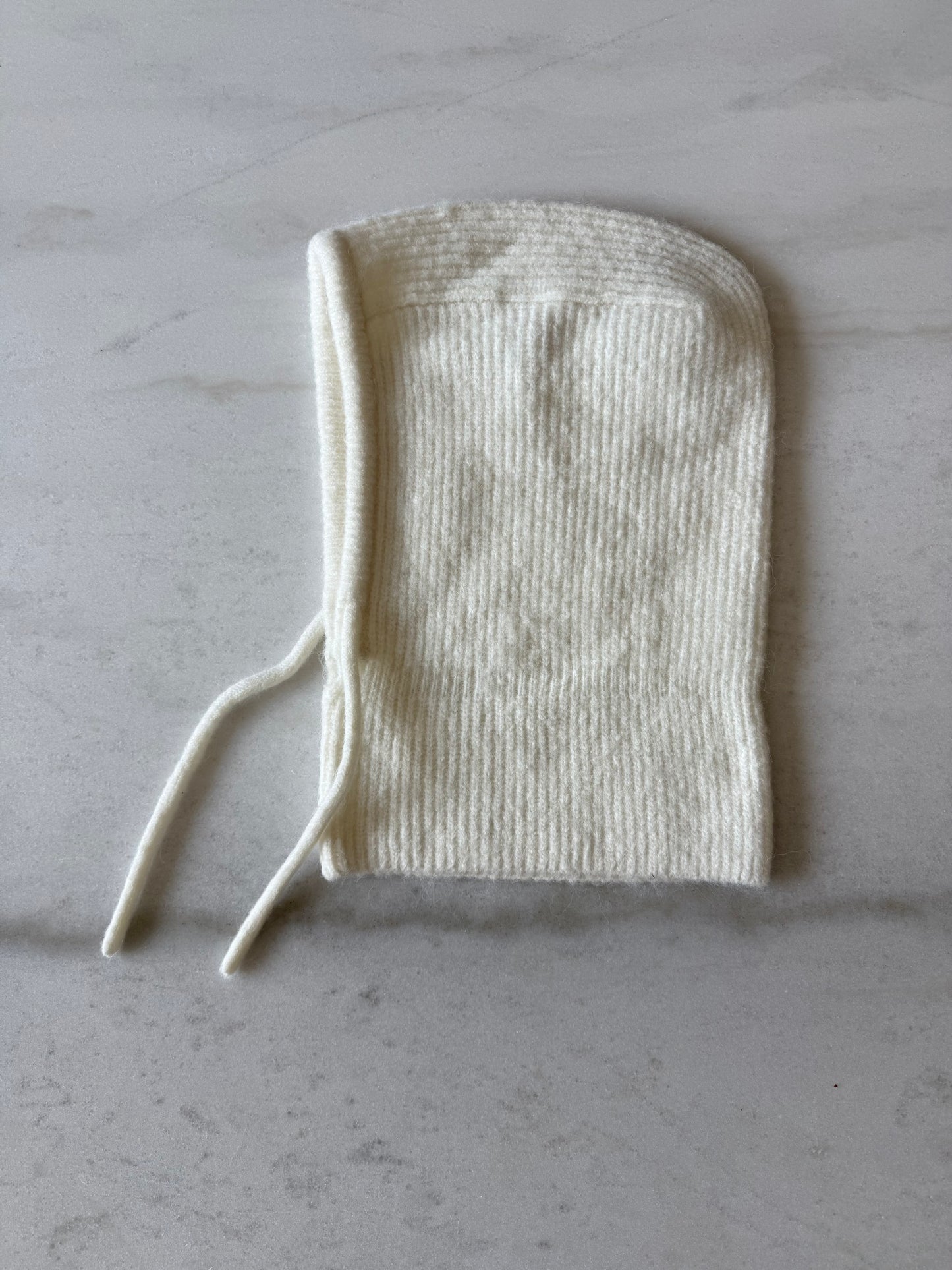 FUZZY ALPACA BALACLAVA - neutral