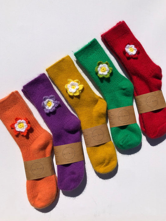 CROCHET DAFFODIL WOOL SOCKS