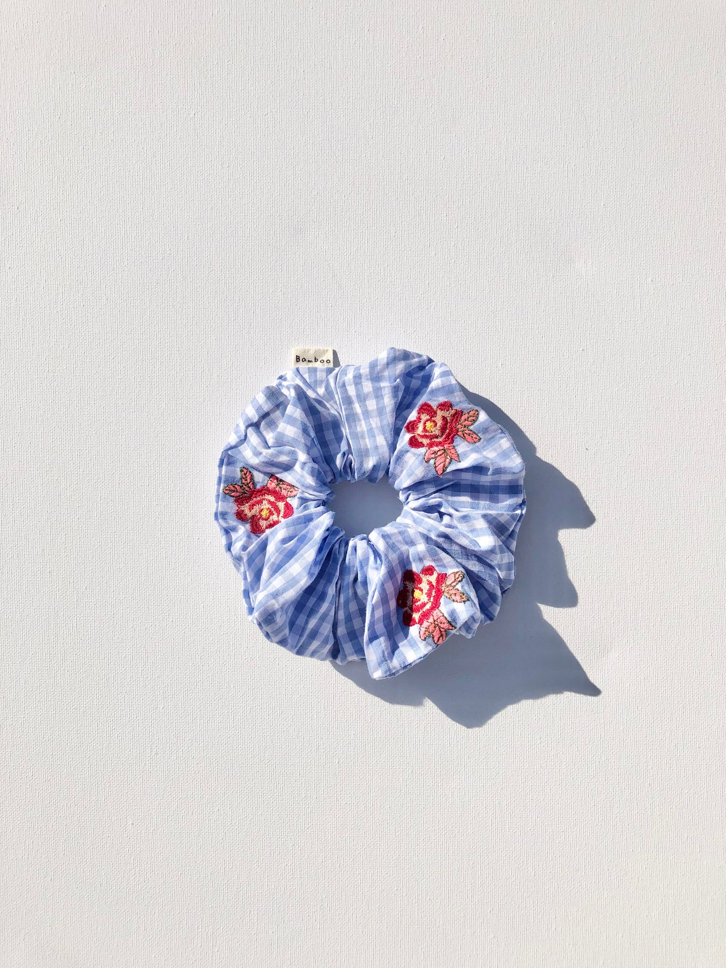 RED ROSE GINGHAM SCRUNCHIES