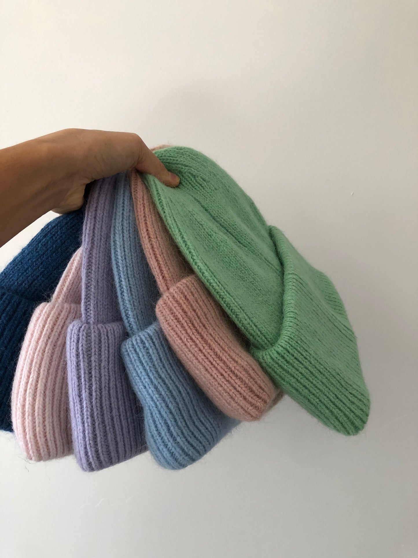 ROYAL ANGORA BEANIE - snow pastel