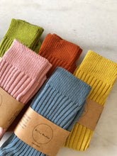 Load image into Gallery viewer, RIBBED COTTON HIGH SOCKS - pastel