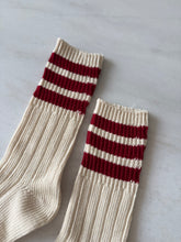 Load image into Gallery viewer, MEN’S COLLEGE STRIPE SOCKS