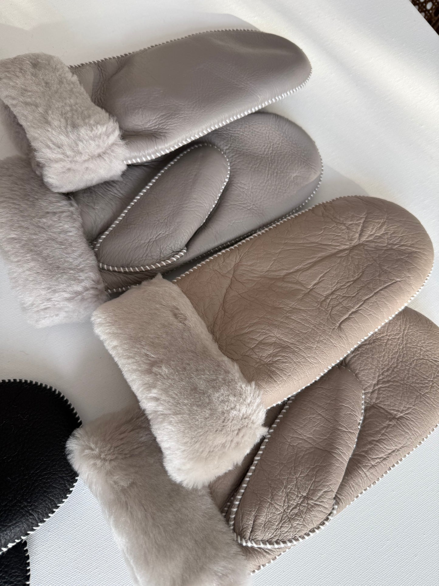 SHEARLING MITTENS