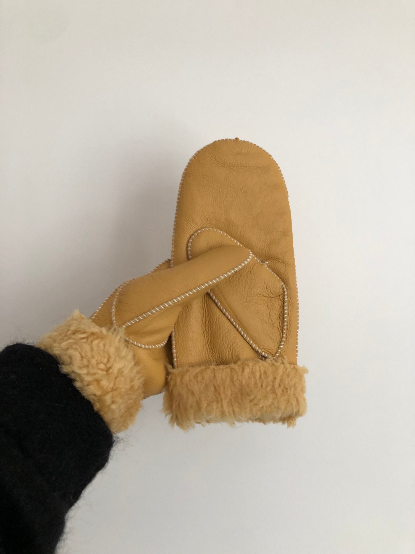 SHEARLING MITTENS